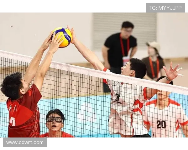 广州排球队与成都排球队赛后复盘团队协作的成功与不足分析