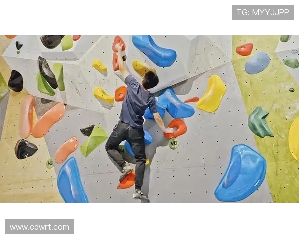 成都攀岩队状态揭秘：挑战极限与团队精神的完美结合