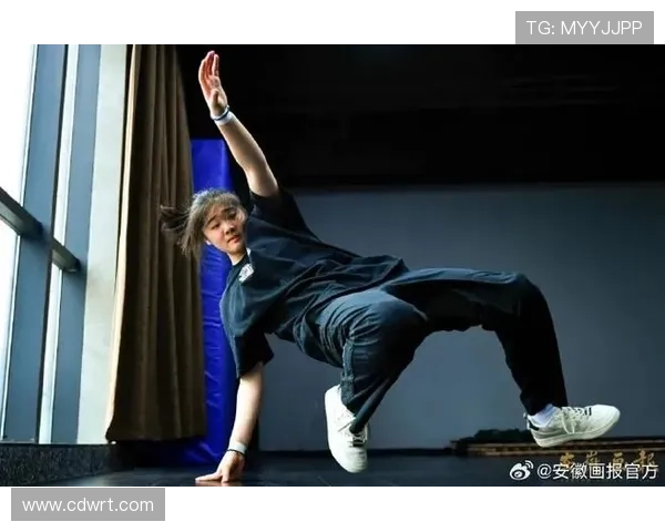 成都街舞队实力解析：舞动青春与热情的街头文化盛宴